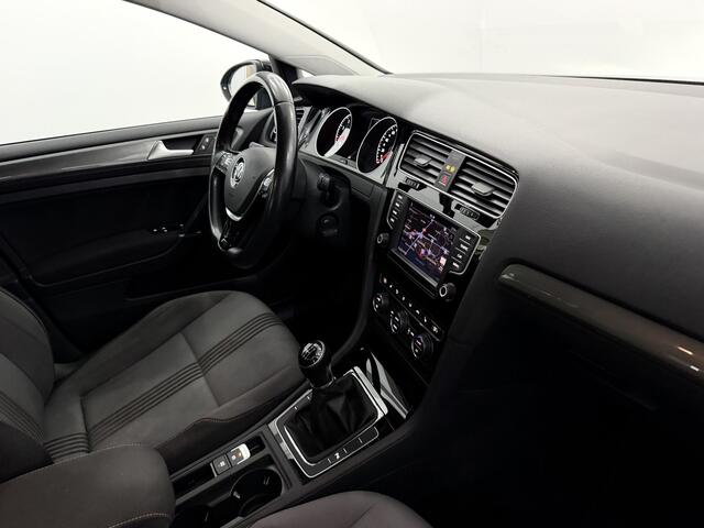 Volkswagen GOLF Variant 1.4 TSI Business Edition Connected Clima, Parkeersensoren, Navi, A start stop, Cruise control, Stoelverwarming, Lichtmetalen velgen