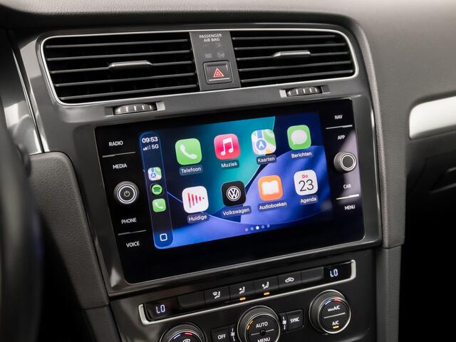 Volkswagen GOLF Variant 1.0 TSI Comfort Deluxe (APPLE CARPLAY, GROOT NAVI, CLIMATE, STOELVERWARMING, SPORTSTOELEN, CRUISE, NIEUWE APK, NIEUWSTAAT)