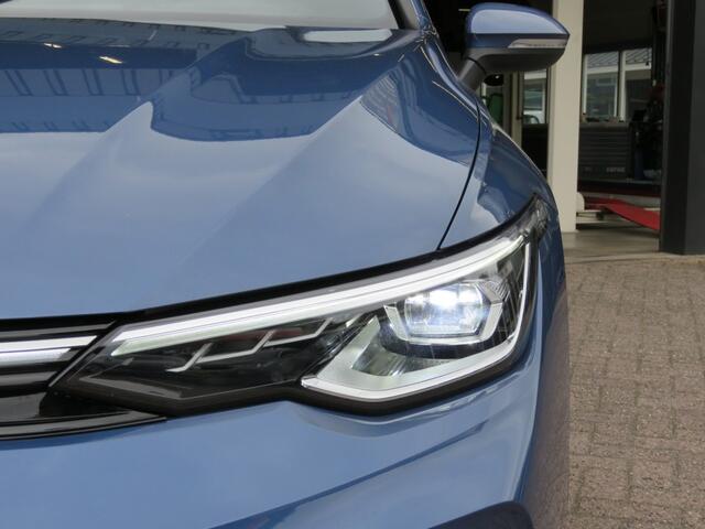 Volkswagen GOLF 1.5 eTSI 150PK DSG-aut. 50 Edition FACELIFT / Open dak / Veel opties / FABIEKS garantie
