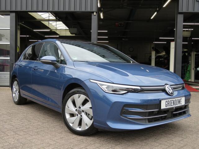 Volkswagen GOLF 1.5 eTSI 150PK DSG-aut. 50 Edition FACELIFT / Open dak / Veel opties / FABIEKS garantie