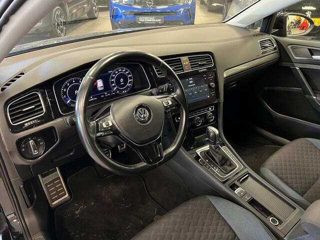 Volkswagen GOLF 1.5 TSI Highline / STOELVERW. / DSG AUTOMAAT / NAVI / TREKH. /