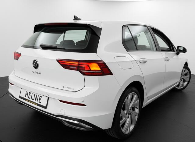 Volkswagen GOLF 1.5 eHybrid 204PK PHEV STYLE EDITION CAMERA/NAVI/HEAD-UP/CARPLAY *verlengde fabrieksgarantie t/m2030*
