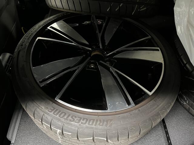 Volkswagen GOLF 1.4 eHybrid GTE / AUTOMAAT/ DIGITAL DASH/ CRUISE/ NAVI/ APP-CONNECT/ CLIMA/ STOELVERWARMING