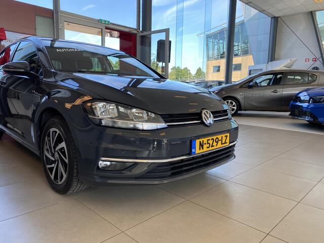 Volkswagen GOLF 1.5 TSI Highline,Automaat,Navigatie,Parkeerassistent,Climate&Cruisecontrol Adaptief,Spraakbediening,Comfortstoelen met Stoelverwarming,V&A Sensoren,16 Inch Lmv