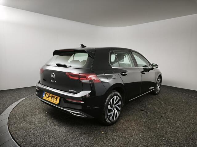 Volkswagen GOLF 1.4 eHybrid Style | Travel Assist | Achteruitrijcamera met parkeersensoren voor en achter | Ergo Active bestuurdersstoel met geheugenfunctie