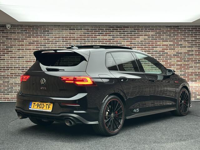 Volkswagen GOLF 2.0 TSI GTI PANO HARMAN KARDON