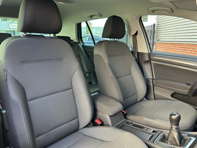 Volkswagen GOLF 1.0 TSI Comfortline | CarPlay | Navigatie | Extra Getint Glas |Lichtmetalen Velgen |