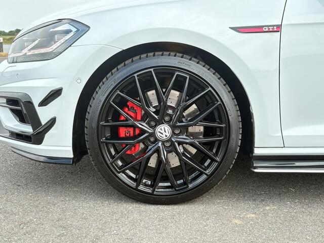 Volkswagen GOLF 2.0 TSI GTI Performance PANO CARPLAY HONINGGRAAT