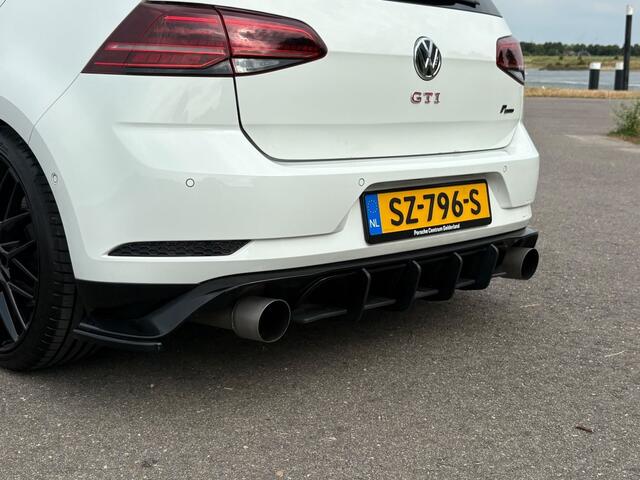 Volkswagen GOLF 2.0 TSI GTI Performance PANO CARPLAY HONINGGRAAT