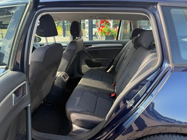 Volkswagen GOLF Variant 1.0 TSI Comfortline *Trekhaak & Navigatie*