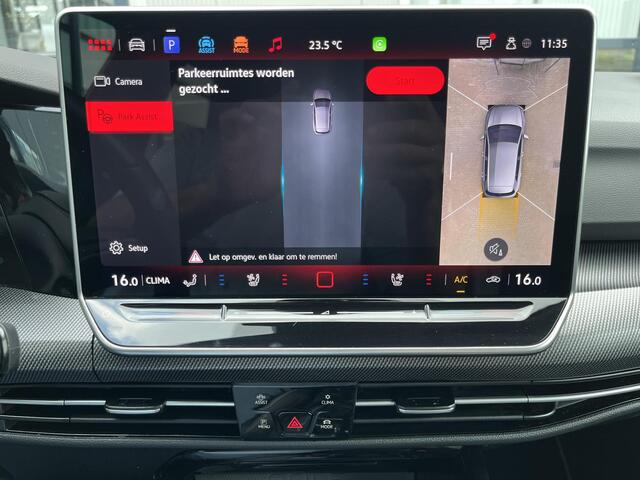 Volkswagen GOLF 2.0 TSI GTI Clubsport | Navi/Pano.Dak/Head-Up/Winter-Pakket/Akrapovic Uitlaatsysteem/Apple CarPlay-Android Auto