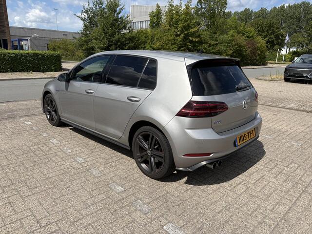Volkswagen GOLF 1.4 TSI PHEV GTE | Stoelvervarming | Sensoren voor & achter | Adaptieve CruiseControl