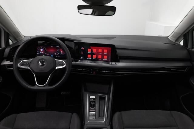 Volkswagen GOLF 1.5 eTSI Style |Panoramadak|Massage|Carplay|