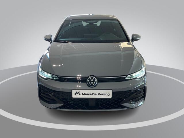 Volkswagen GOLF 1.5 eTSI 150pk DSG R-Line · Apple/Android Car Play · Trekhaak · Camera + Parkeersensoren · Stoelverwarming · Garantie t/m 24-09-2030 of 100000km.