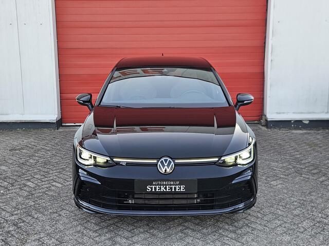 Volkswagen GOLF 1.5 eTSI R-Line Business | IQ Light | H/K | Elek. trekhaak Rijklaar inclusief 1 jaar BOVAG garantie!
