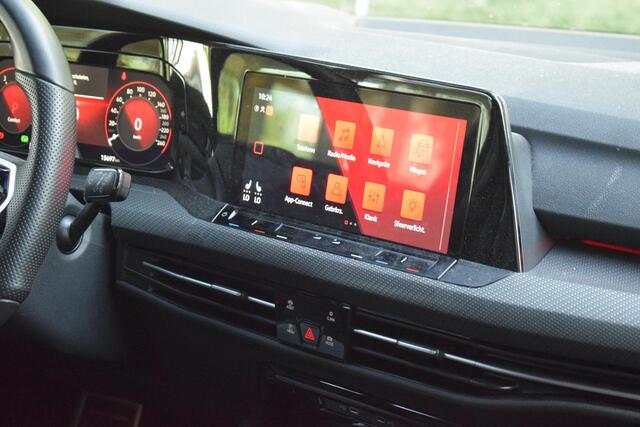 Volkswagen GOLF 1.5 eTSI R-Line DSG CARPLAY|ADAPTIVE|SFEER|1EIG