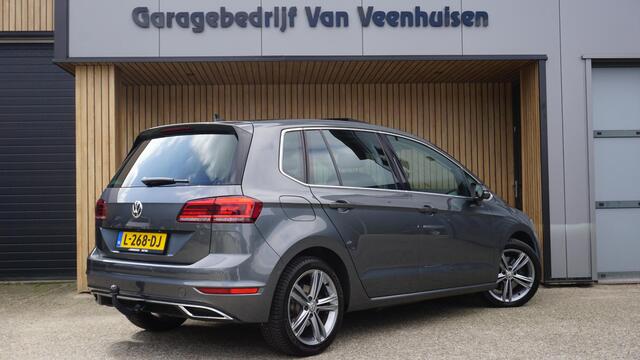Volkswagen GOLF SPORTSVAN 1.5 TSI 150pk DSG Highline Executive Pano.dak LED Trekhaak Keyless Stoel&Stuurverwarming Standkachel *Complete Golf*