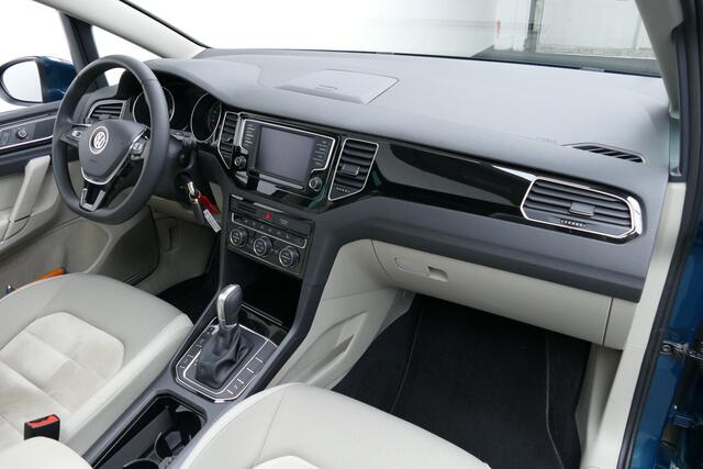 Volkswagen GOLF SPORTSVAN 1.4 TSI Highline Panodak, Camera, Navi, StoelVerw, 17"LMV, Clima