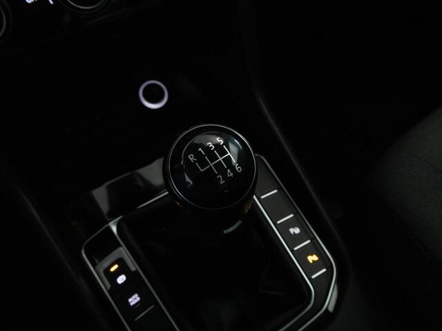Volkswagen GOLF SPORTSVAN 1.0 TSI 110 PK United | LED | Navigatie | Trekhaak | Stoel & Stuurwielverwarming |