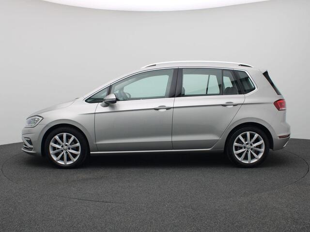Volkswagen GOLF SPORTSVAN 1.5 TSI ACT Highline Edition 150PK DSG Navigatie, Achteruitrijcamera, Adaptieve Cruise Controle, Dynaudio, Full LED, Stoelverwarming, PDC voor en achter, 17" LM Velgen