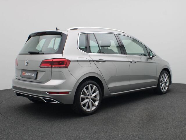 Volkswagen GOLF SPORTSVAN 1.5 TSI ACT Highline Edition 150PK DSG Navigatie, Achteruitrijcamera, Adaptieve Cruise Controle, Dynaudio, Full LED, Stoelverwarming, PDC voor en achter, 17" LM Velgen