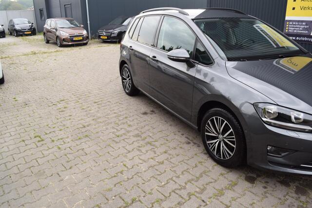 Volkswagen GOLF SPORTSVAN 1.2 TSI Highline
