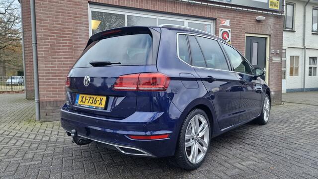 Volkswagen GOLF SPORTSVAN 1.5 TSI ACT Highline, Schuif kanteldak, Stoelverwarming, Trekhaa