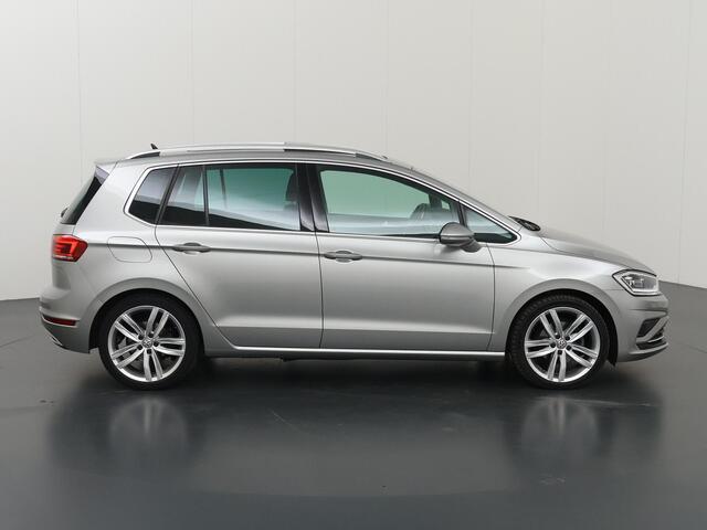 Volkswagen GOLF SPORTSVAN 1.5 TSI ACT Highline Edition | Trekhaak | Panoramadak | ERGO Stoelen | LED | Navigatie | Climate Control | Camera | DAB | Apple Carplay/ Android Auto | Stoelverwarming | Adaptieve Cruise Control |