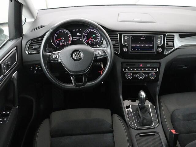 Volkswagen GOLF SPORTSVAN 1.4 TSI Highline | Panoramadak | Stoelverwarming | Trekhaak | Camera | Adaptive cruise | Climate control | Massage | Bluetooth