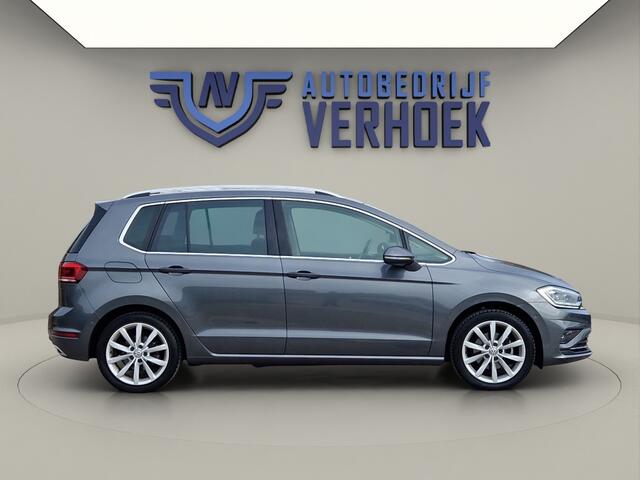 Volkswagen GOLF SPORTSVAN 1.5 TSI Highline Automaat - Trekhaak - NL Auto - Camera