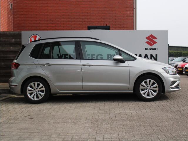 Volkswagen GOLF SPORTSVAN 1.5 TSI ACT Comfortline Trekhaak | PDC | Climate Control | Lichtmetalen Velgen | Bluetooth