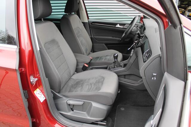 Volkswagen GOLF SPORTSVAN 1.5 TSi ACT Highline Edition Uitv. NAVIGATIE