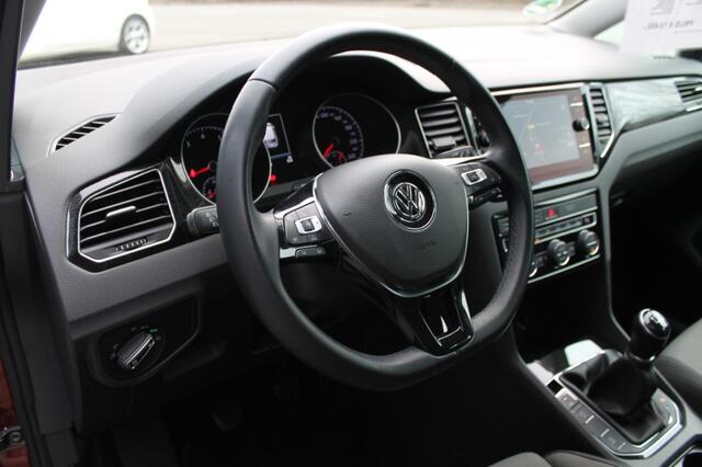 Volkswagen GOLF SPORTSVAN 1.5 TSi ACT Highline Edition Uitv. NAVIGATIE