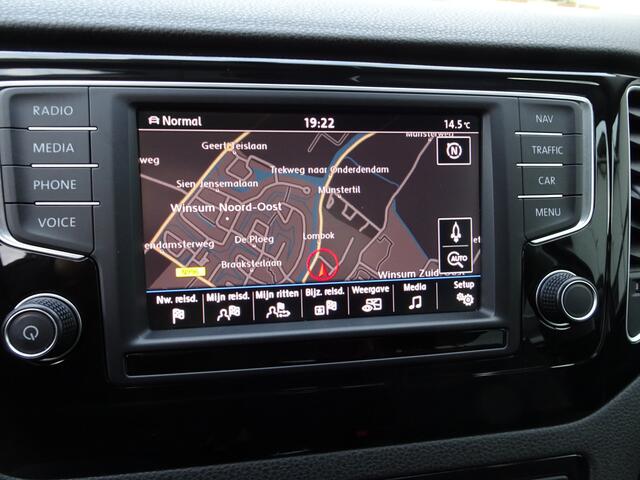 Volkswagen GOLF SPORTSVAN 1.4 TSI Connected Series Automatische airco, navigatie, trekhaak, cruise controle, parkeersensoren, trekhaak, enz.