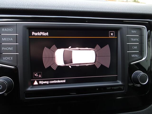 Volkswagen GOLF SPORTSVAN 1.4 TSI Connected Series Automatische airco, navigatie, trekhaak, cruise controle, parkeersensoren, trekhaak, enz.