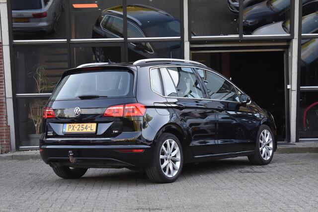 Volkswagen GOLF SPORTSVAN 1.4 TSI Highline Camera Carplay Cruise Trekhaak