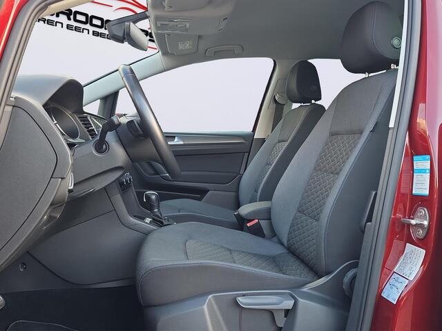 Volkswagen GOLF SPORTSVAN 1.5 TSI ACT Highline Join /Apple Carplay/Climate Control/Navi/PDC V+A/Stoelverwarming/Front Assist/Autom. Licht & Regensensor/(MET GARANTIE*)