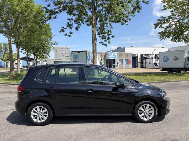 Volkswagen GOLF SPORTSVAN 1.0 TSI Comfortline Automaat DSG 110 PK. Nieuwe auto !!!