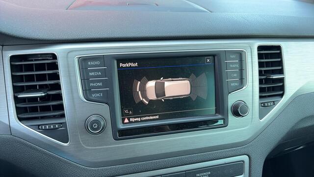 Volkswagen GOLF SPORTSVAN 1.0 TSI Comfortline TREKHAAK / CARPLAY / NAVI / CLIMA / PDC / BLUETOOTH / CRUISE / NL-AUTO