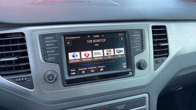 Volkswagen GOLF SPORTSVAN 1.0 TSI Comfortline TREKHAAK / CARPLAY / NAVI / CLIMA / PDC / BLUETOOTH / CRUISE / NL-AUTO