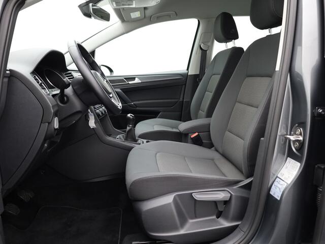 Volkswagen GOLF SPORTSVAN 1.0 TSI | Trekhaak | Apple Carplay/ Android | Camera | Adap. Cr. | Prijs Rijklaar!!