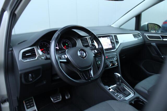 Volkswagen GOLF SPORTSVAN 1.5 TSI 130pk ACT DSG Automaat Comfortline | Afneembare trekhaak | Navigatie | Stoelverwarming