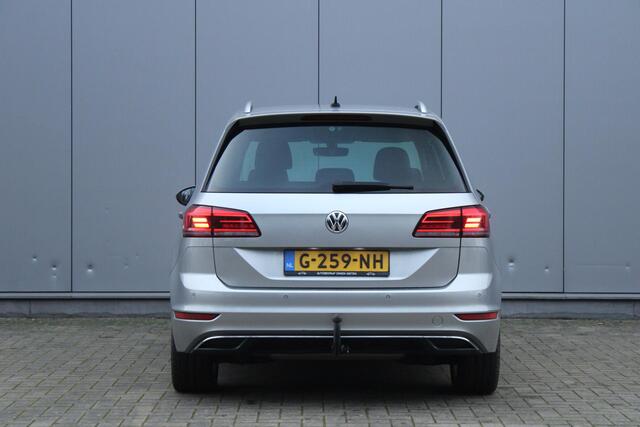 Volkswagen GOLF SPORTSVAN 1.5 TSI 130pk ACT DSG Automaat Comfortline | Afneembare trekhaak | Navigatie | Stoelverwarming