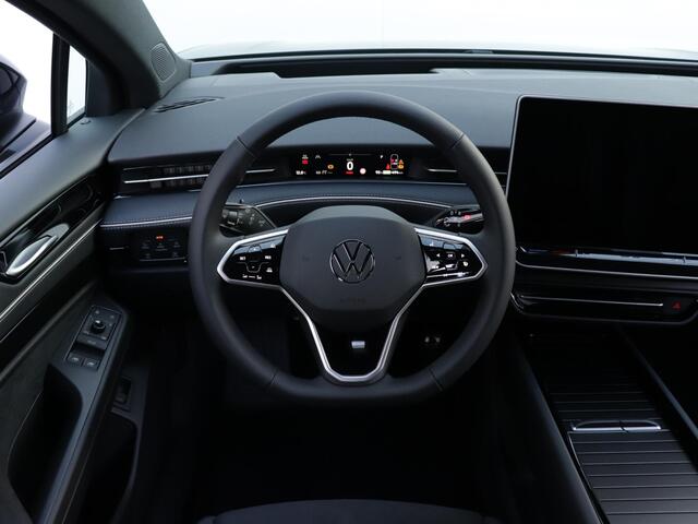 Volkswagen ID ID.7 Tourer Pro Business 77 kWh 286 pk | Trekhaak | Black Edition | Head-up | Stoel en Stuurverwarming |