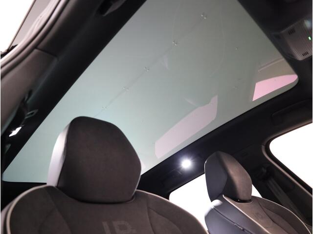Volkswagen ID ID.7 Tourer Pro Business 77 kWh 286pk|Pano.dak| 20'LM-velgen| verwarmde stoelen,voorraam en stuur..