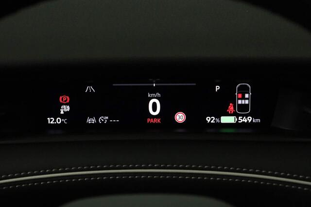 Volkswagen ID ID.7 Pro Business 77 kWh accu. 210 kW / 286 pk Variant | HUD | IQ Light | DCC | 360 Camera | Trekhaak | Stoelverwarming | 20 inch