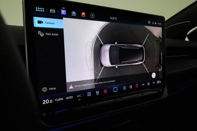 Volkswagen ID ID.7 Pro Business 77 kWh accu. 210 kW / 286 pk Variant | HUD | IQ Light | DCC | 360 Camera | Trekhaak | Stoelverwarming | 20 inch