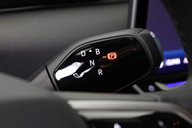 Volkswagen ID ID.7 Pro S 86 kWh accu. 210 kW / 286 pk Variant Elektri | Matrix LED | 360 Camera | HUD | Trekhaak | 20 inch