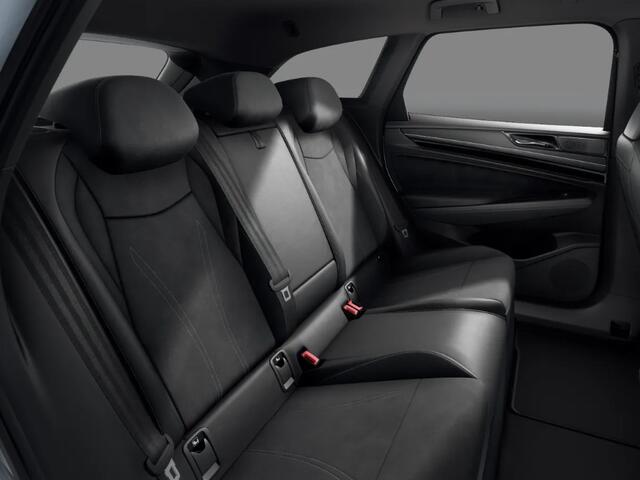 Volkswagen ID ID.7 Tourer Pro Limited Edition 77 kWh accu 286 pk · 360 graden camera · Achterklep electrisch, inc. Easy open & Close ·