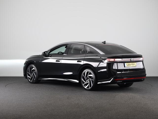 Volkswagen ID ID.7 Pro Business 77 kWh 286 PK | Warmtepomp | 20 Inch | Camera | Navigatie